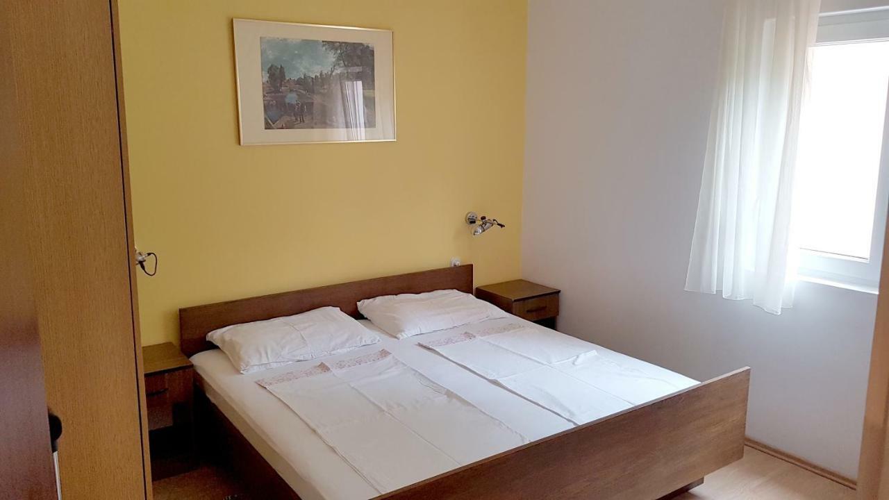 פג Apartments Andelina מראה חיצוני תמונה