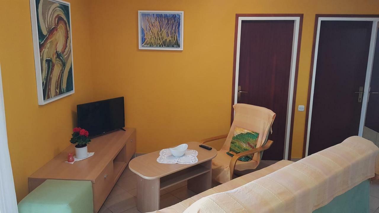 פג Apartments Andelina מראה חיצוני תמונה